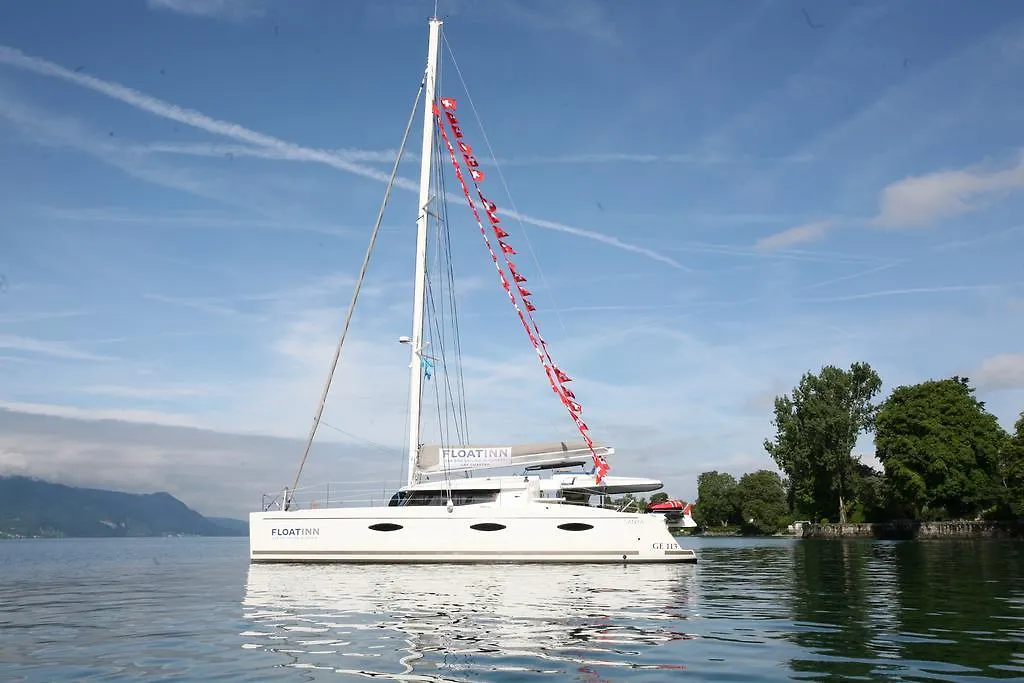 Floatinn Boat-Bnb Genève 3*,  Suisse