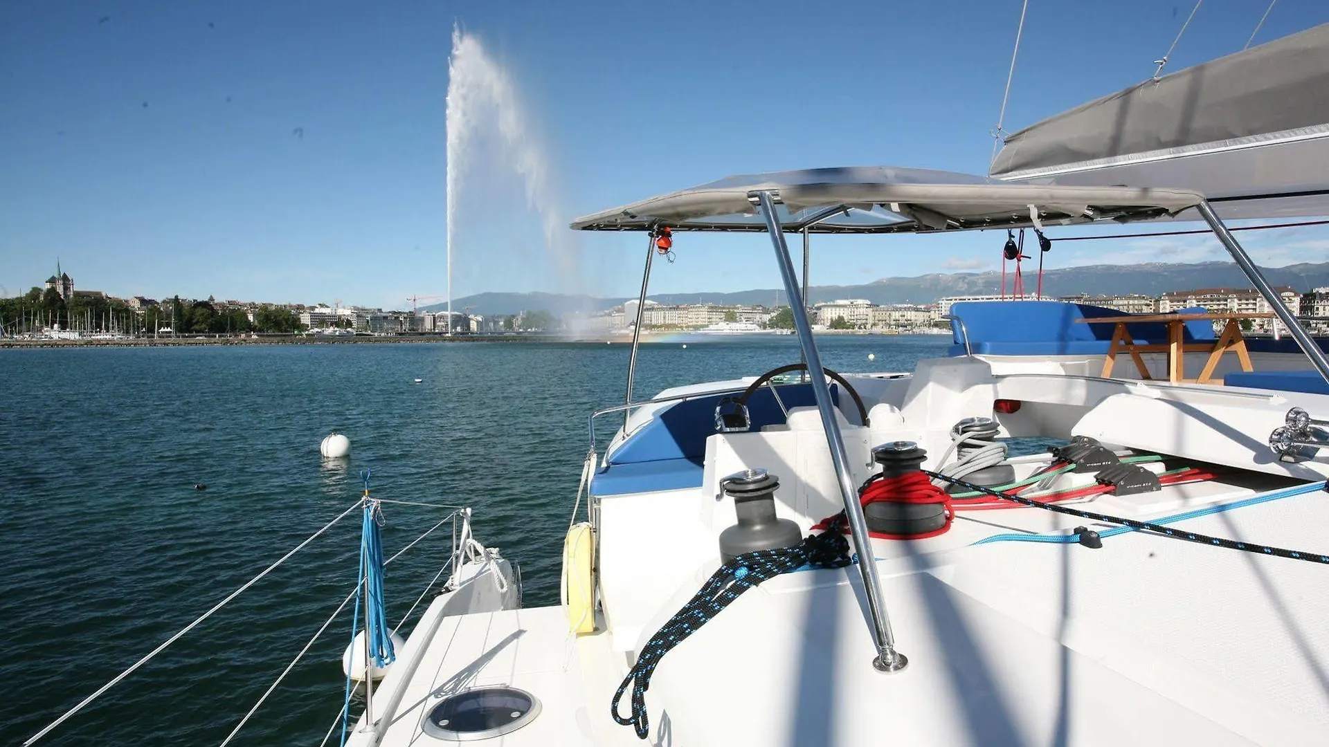 Floatinn Boat-Bnb Genève Bateau-hôtel