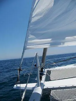 Floatinn Boat-Bnb Geneva Switzerland