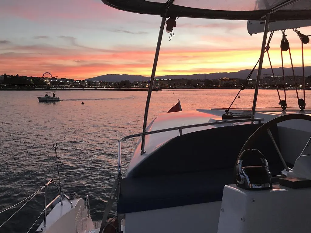 Floatinn Boat-Bnb Geneva