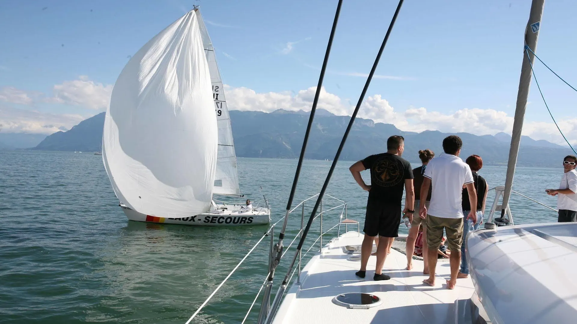 Botel Floatinn Boat-Bnb Geneva
